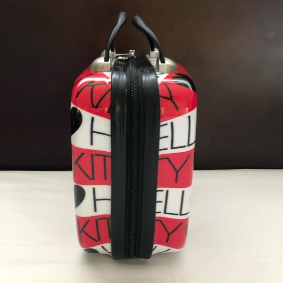 Hello Kitty hardshell travel case - Picture 2 of 12